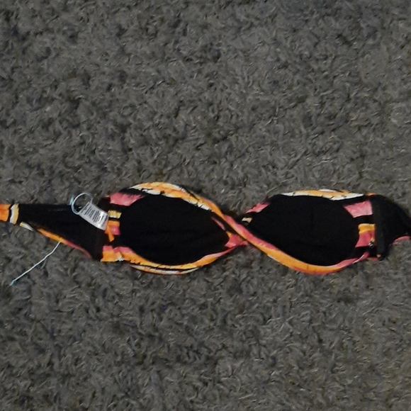 Ringo Striped Bikini - Large bottom - Medium Top - Picture 5 of 7